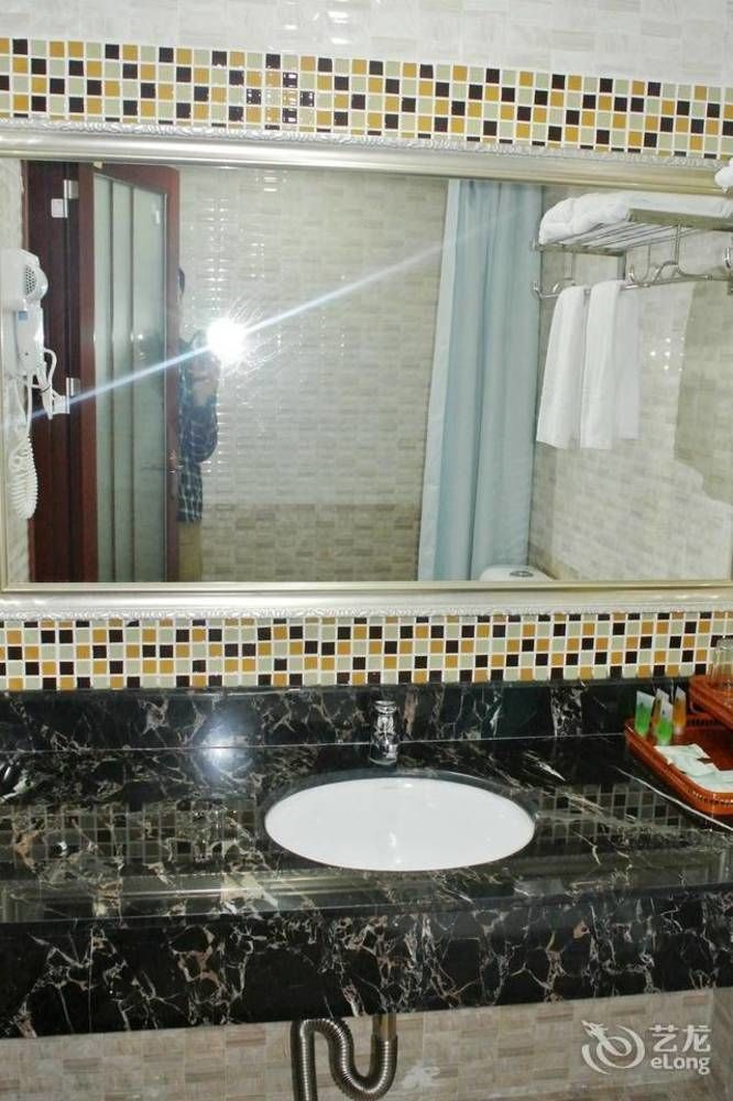 Shenzhen Haitian Hotel Esterno foto